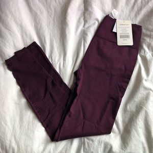 NWT Fabletics Seamless Leggings